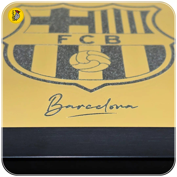 تابلو دکوراتیو طلایی لوگو بارسلونا