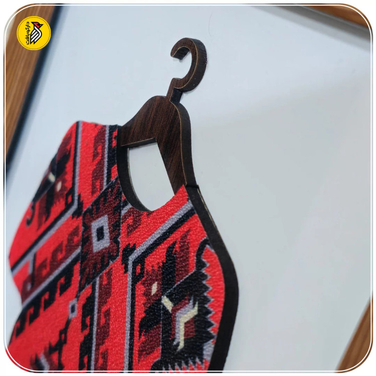 تابلو دکوراتیو پیراهن یار (قرمز)